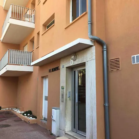Superbe Studio Port Vue Mer * Hyeres